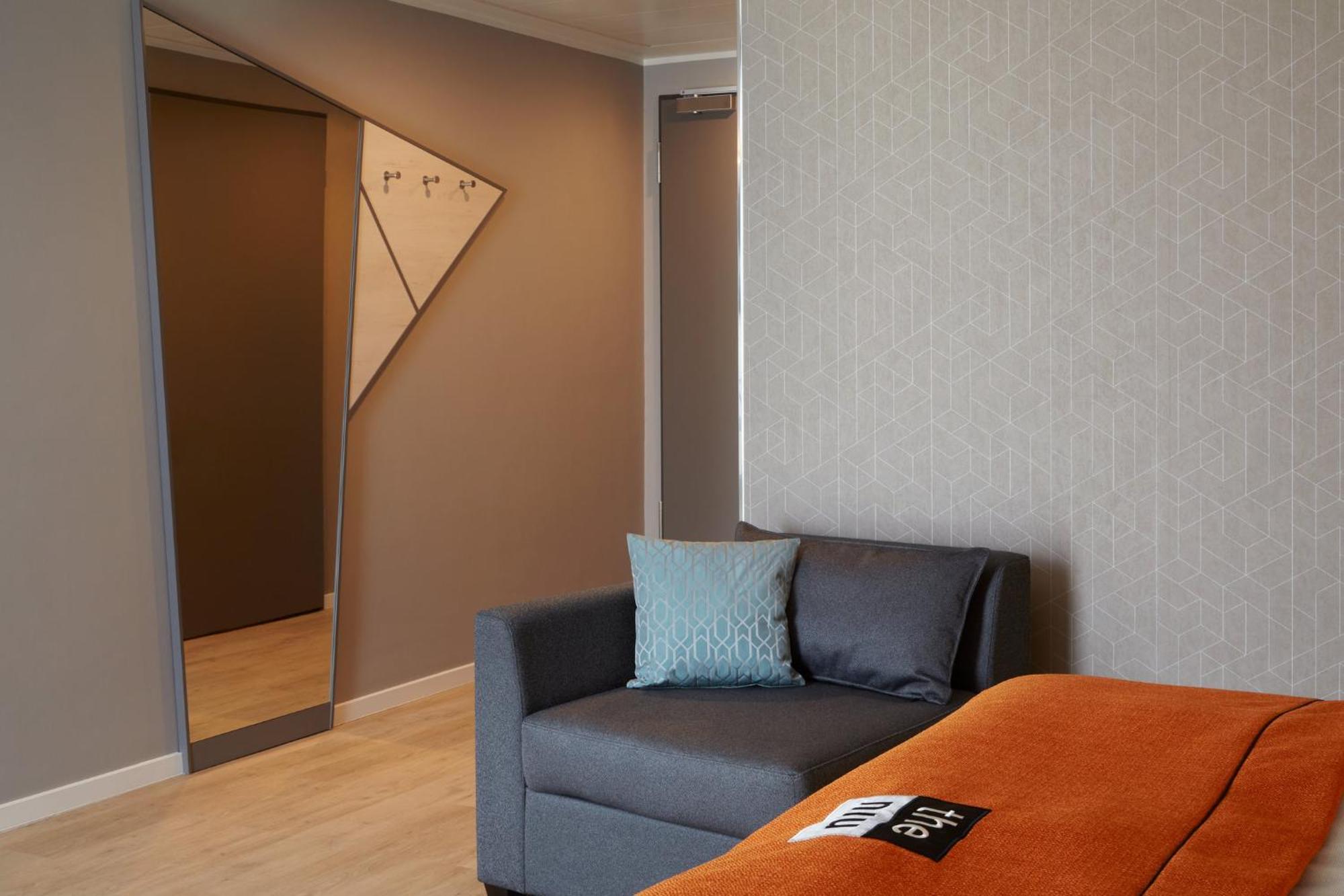 Holiday Inn - The Niu, Hub Dusseldorf Messe By Ihg ภายนอก รูปภาพ